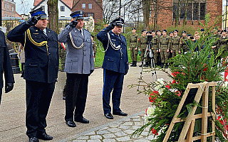 „To symbol dziejów naszej ojczyzny”. Mieszkańcy Pasłęka uczcili rocznicę Zbrodni Katyńskiej